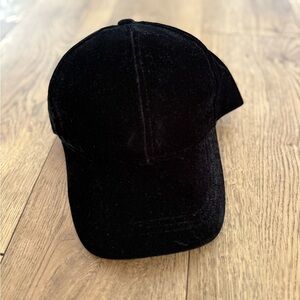 Women’s Black Velvet Hinge Baseball Cap